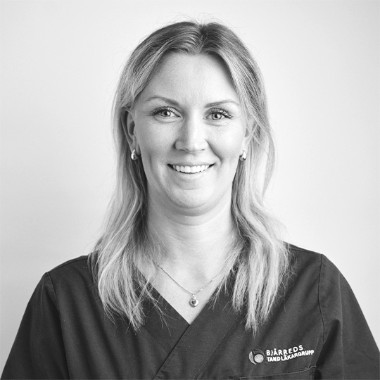 Felicia Larsdotter, Tandläkare